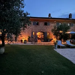 Le Clos De Mara Issus